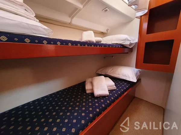 Oceanis 50 Family - Yacht Charter Sailica