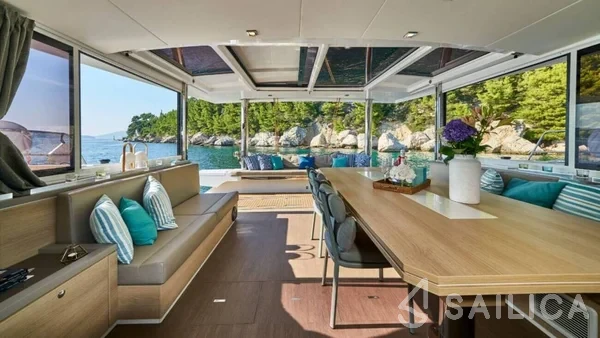 Bali 5.4. - Yacht Charter Sailica