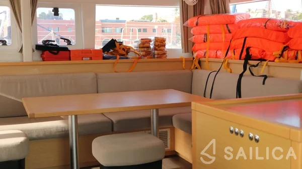 Lagoon 450 - Yacht Charter Sailica