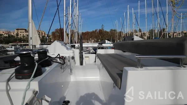 Lagoon 450 - Yacht Charter Sailica