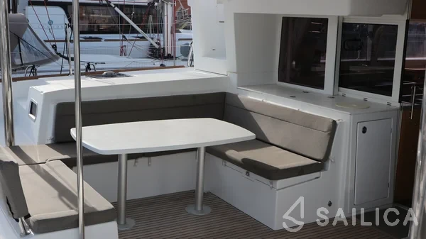 Lagoon 450 - Yacht Charter Sailica