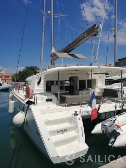 Lagoon 450 - Yacht Charter Sailica