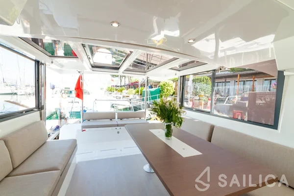 Bali Catspace - Yacht Charter Sailica