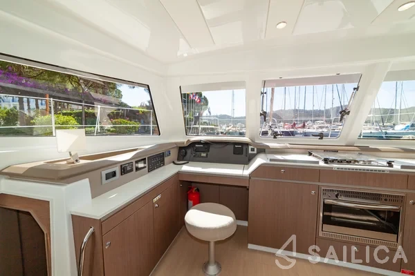 Bali Catspace - Yacht Charter Sailica