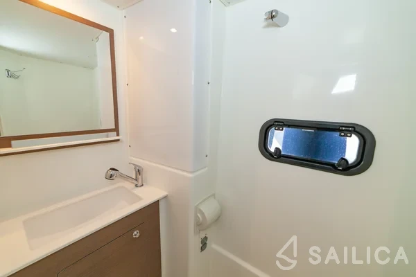Bali Catspace - Yacht Charter Sailica