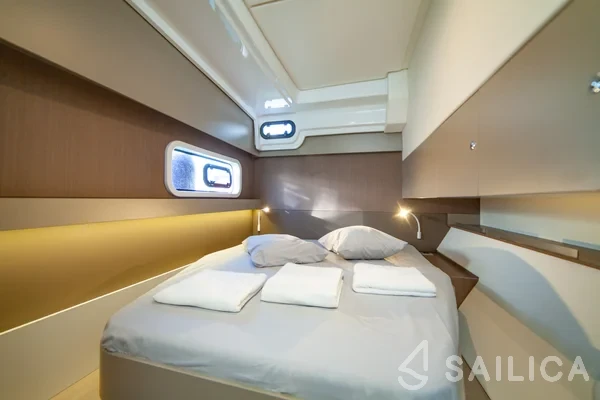 Bali Catspace - Yacht Charter Sailica
