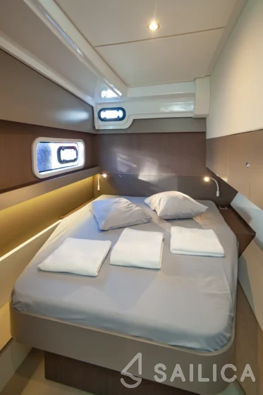 Bali Catspace - Yacht Charter Sailica