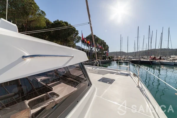 Bali Catspace - Yacht Charter Sailica