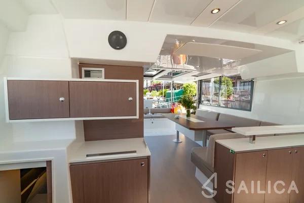 Bali Catspace - Yacht Charter Sailica