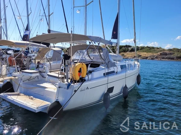 Hanse 418 - Yacht Charter Sailica