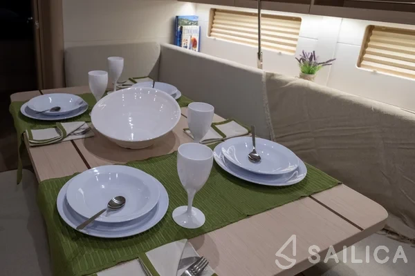 Oceanis 46.1 - Photo #116 Oceanis 46.1 - Yacht Charter Sailica