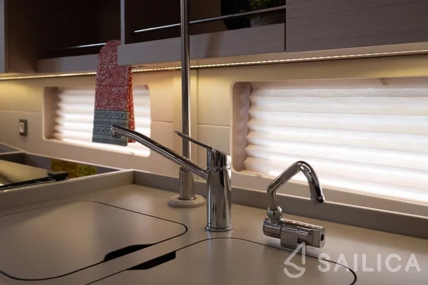 Oceanis 46.1 - Photo #110 Oceanis 46.1 - Yacht Charter Sailica