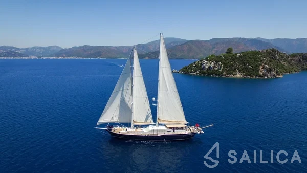 Gulet - Yacht Charter Sailica
