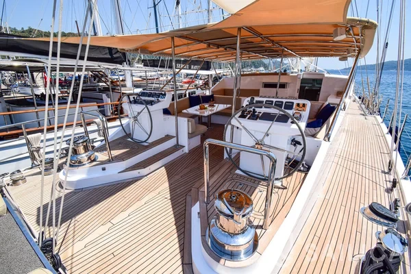 Gulet - Yacht Charter Sailica