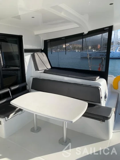 Lagoon 42 - Yacht Charter Sailica