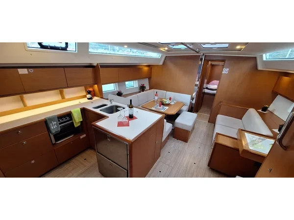 Bavaria C50 - Yacht Charter Sailica