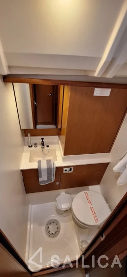 Bavaria C50 - Yacht Charter Sailica