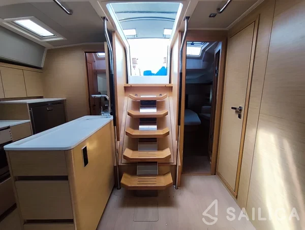 Hanse 548 - Yacht Charter Sailica