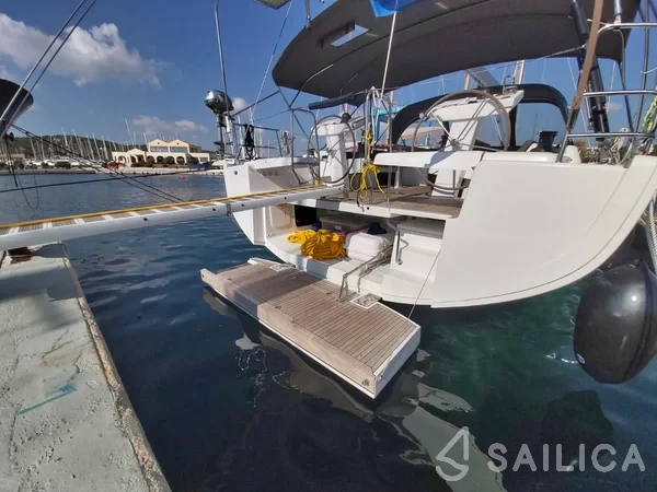 Hanse 548 - Yacht Charter Sailica