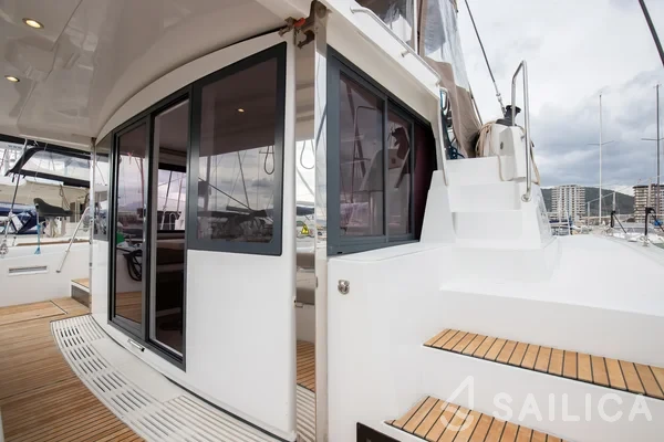 Bali 4.2 - Yacht Charter Sailica