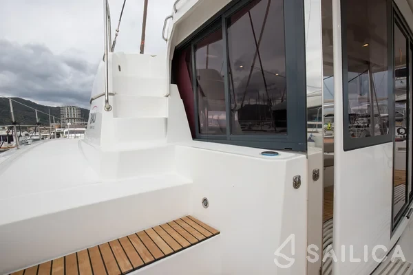 Bali 4.2 - Yacht Charter Sailica