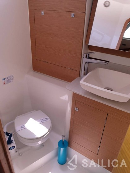 Dufour 460 GL - Yacht Charter Sailica
