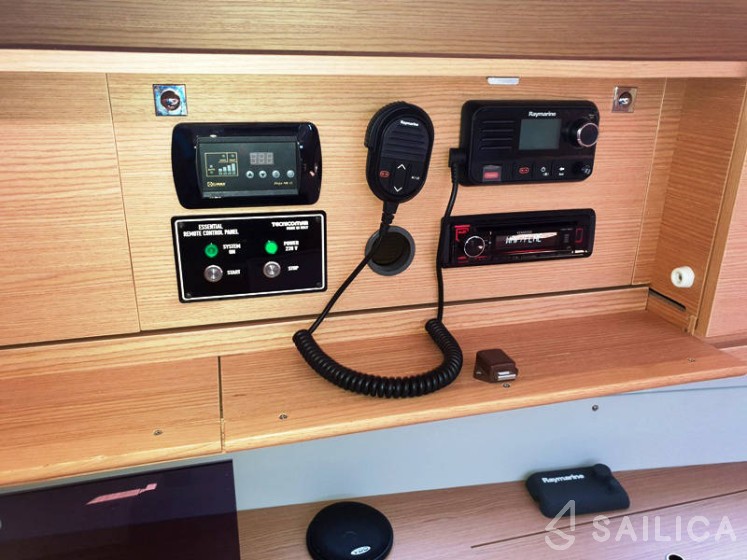 Dufour 460 GL - Yacht Charter Sailica