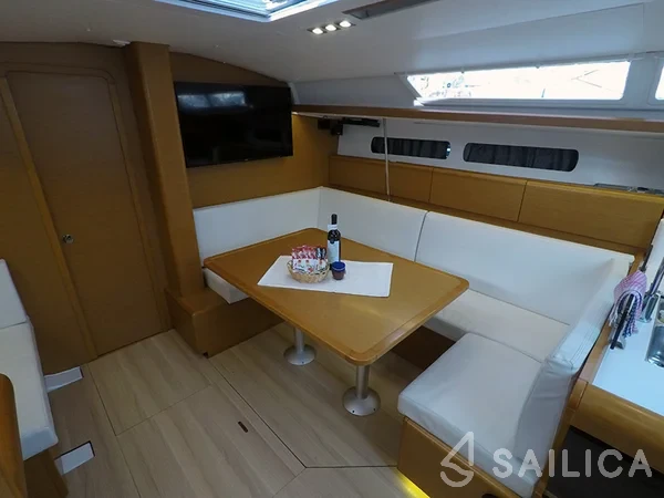 Sun Odyssey 449 - Yacht Charter Sailica