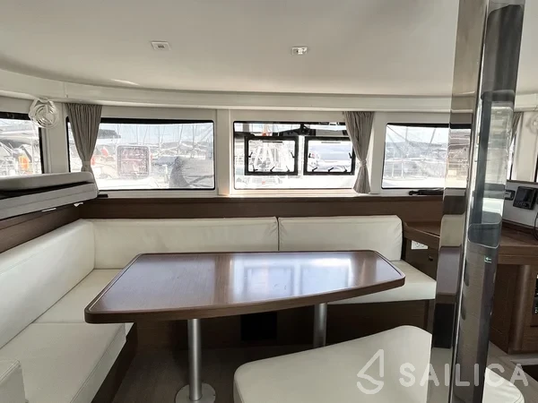 Lagoon 42 - Yacht Charter Sailica