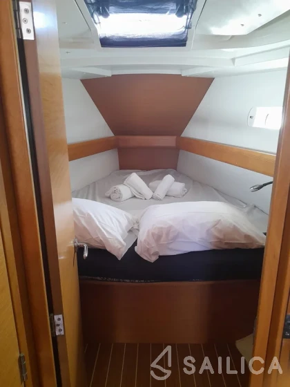 Sun Odyssey 439 - Yacht Charter Sailica
