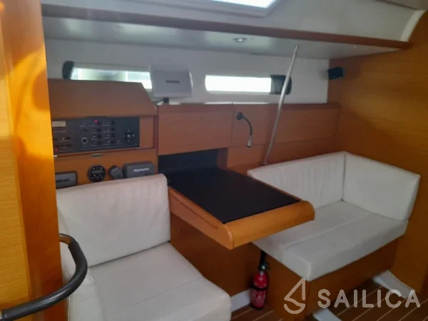 Sun Odyssey 439 - Yacht Charter Sailica