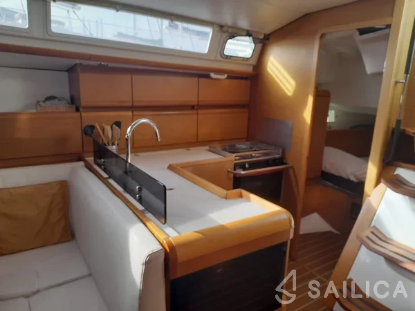 Sun Odyssey 439 - Yacht Charter Sailica