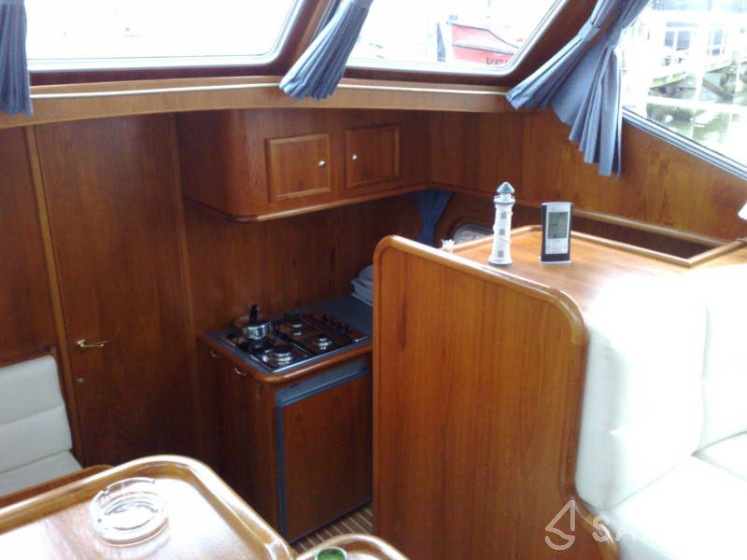 De Drait Advantage 42 - Yacht Charter Sailica