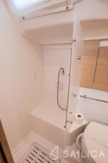 Elan 45 Impression - Yacht Charter Sailica