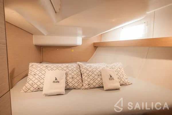 Elan 45 Impression - Yacht Charter Sailica