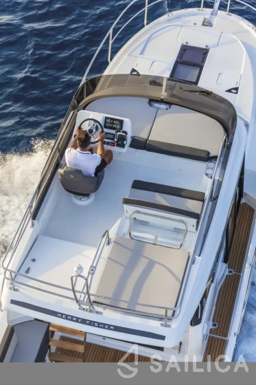 Merry Fisher 1095 FLY - Yacht Charter Sailica