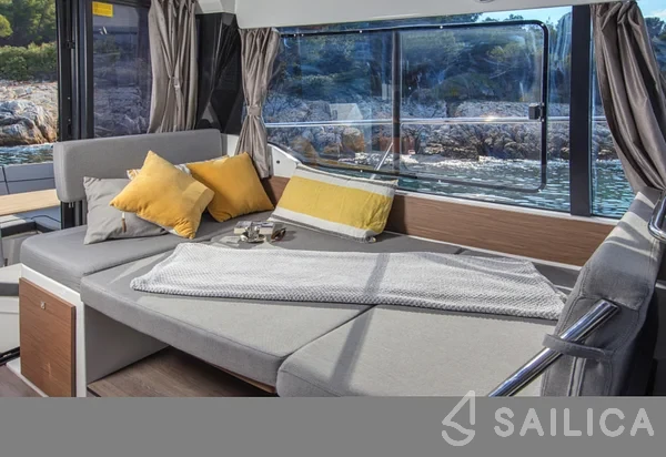 Merry Fisher 1095 FLY - Yacht Charter Sailica