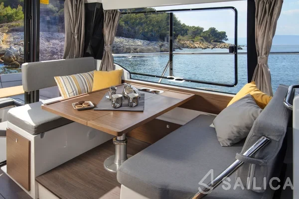 Merry Fisher 1095 FLY - Yacht Charter Sailica