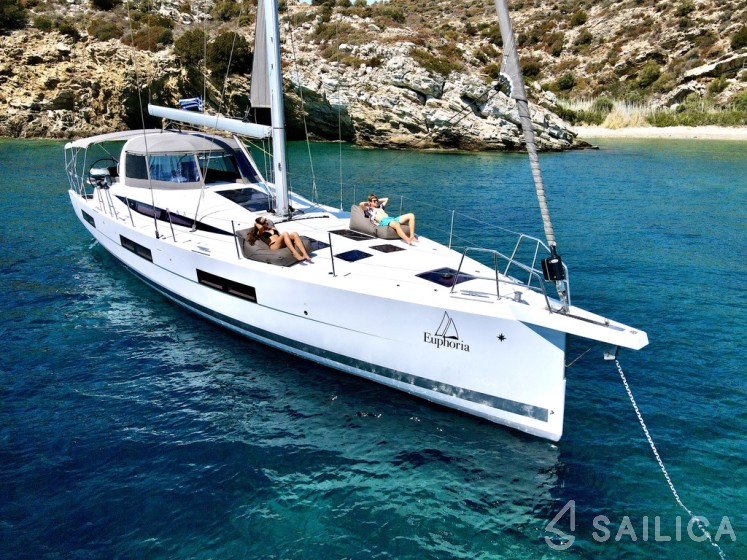 Jeanneau 60 - Yacht Charter Sailica