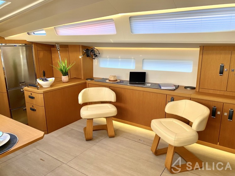 Jeanneau 60 - Yacht Charter Sailica