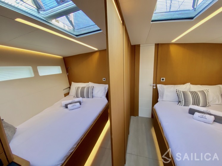 Jeanneau 60 - Yacht Charter Sailica
