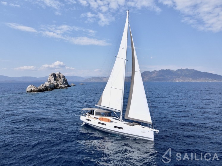 Jeanneau 60 - Yacht Charter Sailica