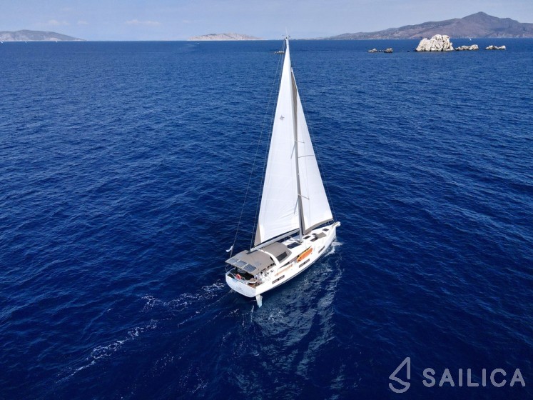 Jeanneau 60 - Yacht Charter Sailica