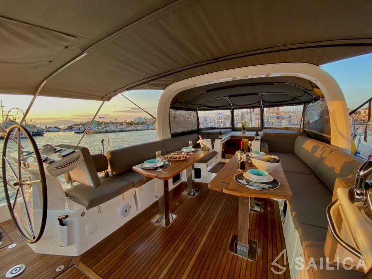 Jeanneau 60 - Yacht Charter Sailica