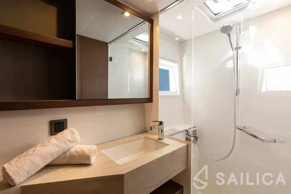 Lagoon 46  - Yacht Charter Sailica