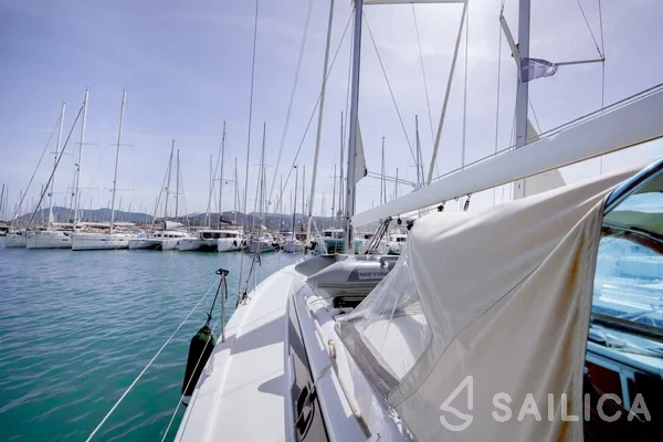 Dufour 390 - Yacht Charter Sailica