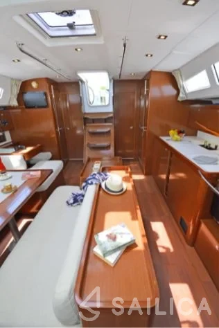 Oceanis 50 Family - Yacht Charter Sailica