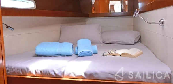 Oceanis 50 Family - Yacht Charter Sailica