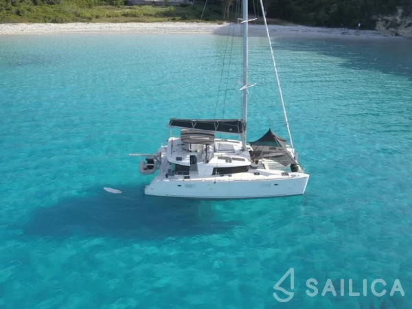 Lagoon 450  Flybridge - Yacht Charter Sailica