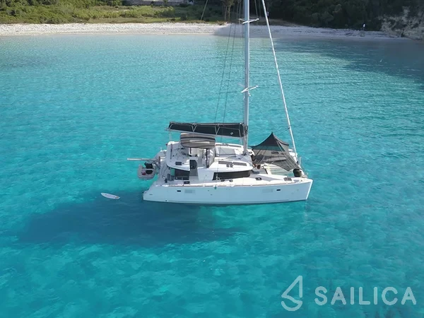 Lagoon 450  Flybridge - Yacht Charter Sailica